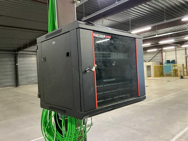 Serverrack - afbeelding 3 van  5