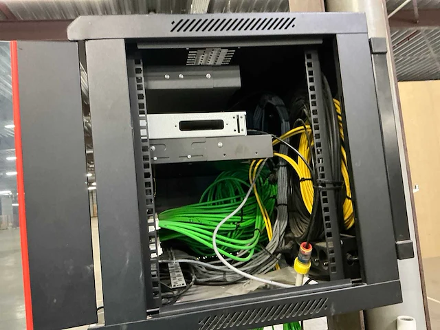 Serverrack - afbeelding 5 van  5