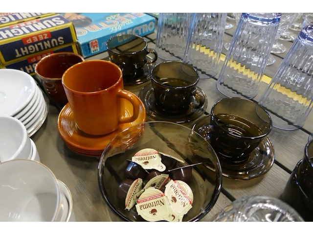 Servies en dergelijken - afbeelding 3 van  5