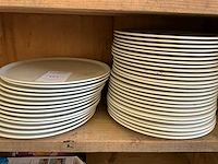 Servies, glaswerk en bestek - afbeelding 1 van  2