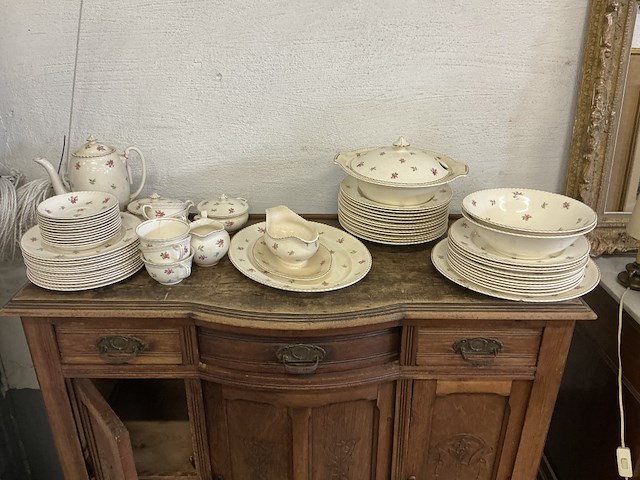 Servies:" old englisch" met bloemen : johnson bros - afbeelding 1 van  3