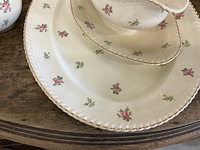 Servies:" old englisch" met bloemen : johnson bros - afbeelding 3 van  3