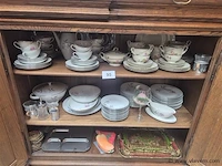 Servies, plateau's, enzovoort - afbeelding 1 van  3