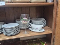 Servies, plateau's, enzovoort - afbeelding 2 van  3