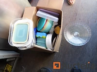 Servies: servies en tupperware - afbeelding 1 van  7