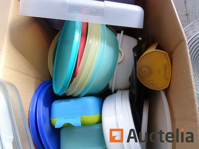 Servies: servies en tupperware - afbeelding 3 van  7