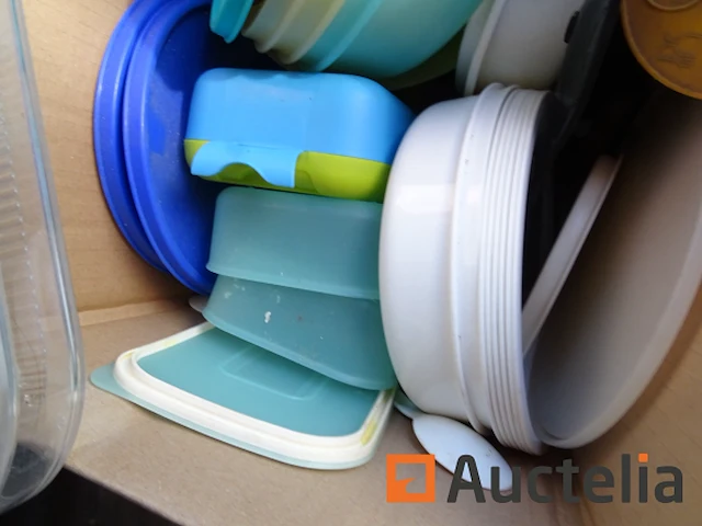 Servies: servies en tupperware - afbeelding 4 van  7
