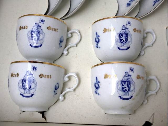 Servies stad gent - afbeelding 2 van  4