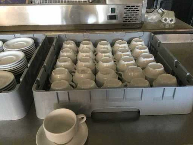 Servies - afbeelding 5 van  8