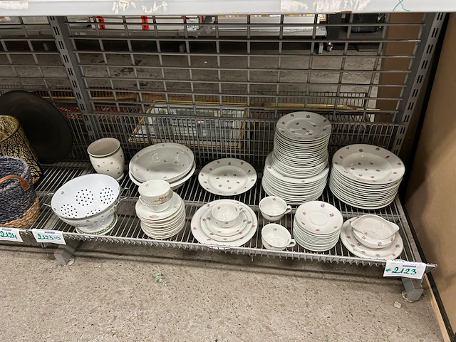 Servies - afbeelding 1 van  5