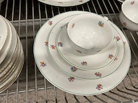 Servies - afbeelding 3 van  5