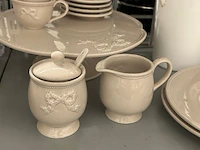 Servies - afbeelding 6 van  6