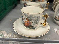 Servies - afbeelding 2 van  6