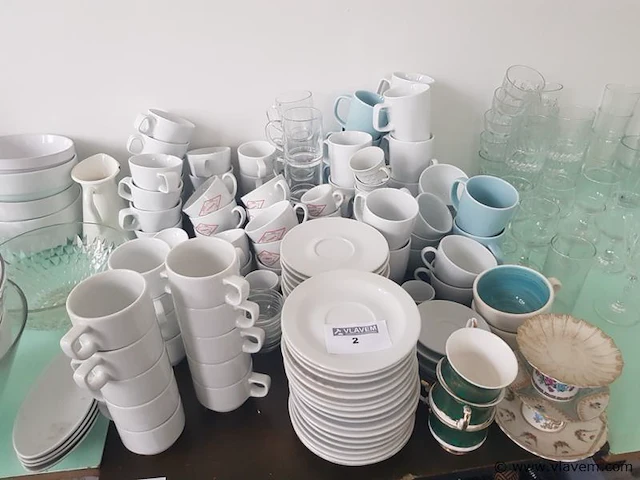 Servies - afbeelding 3 van  4