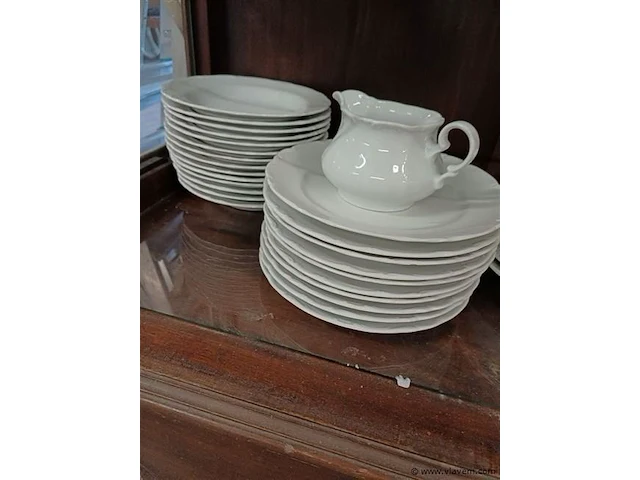 Servies - afbeelding 2 van  4