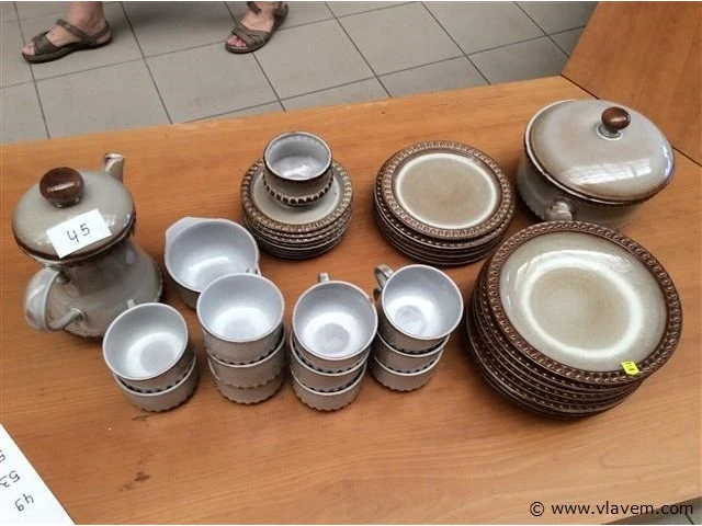 Servies - afbeelding 1 van  4