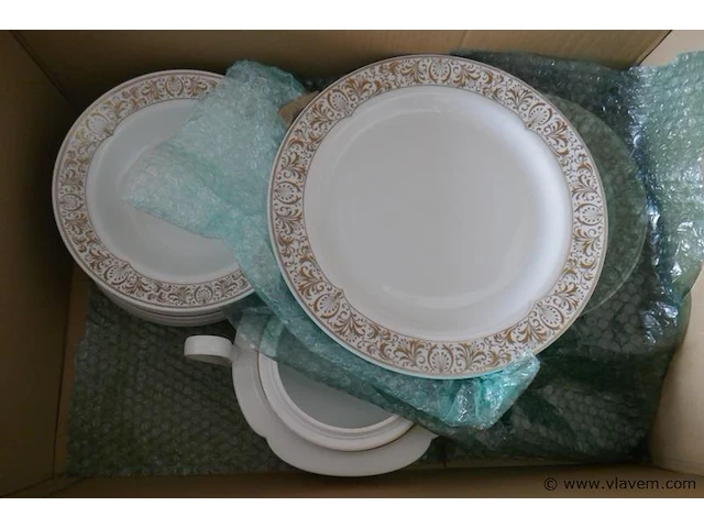 Servies - afbeelding 1 van  2