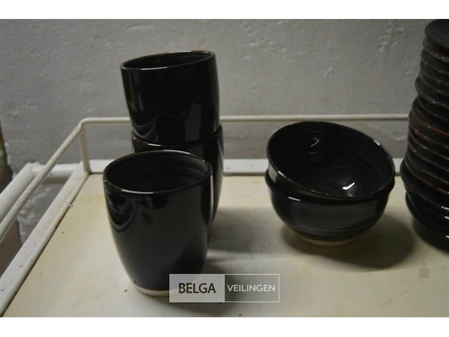 Servies - afbeelding 2 van  3