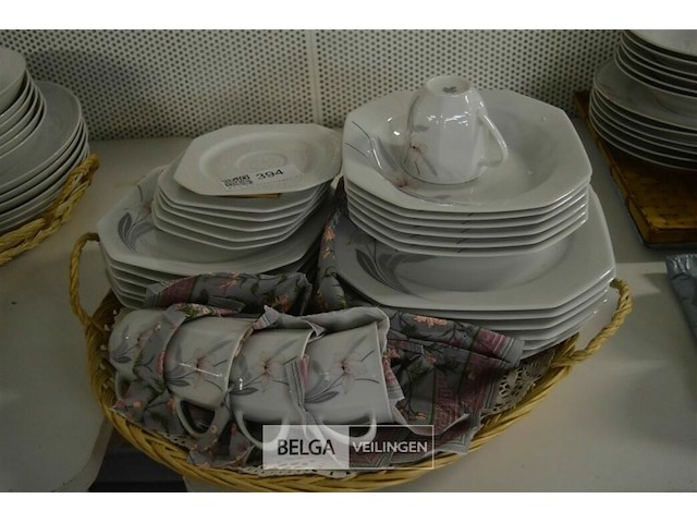 Servies - afbeelding 1 van  4