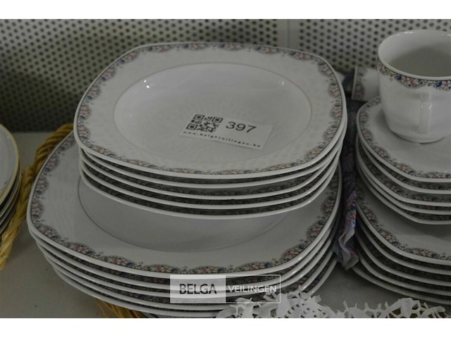Servies - afbeelding 2 van  4