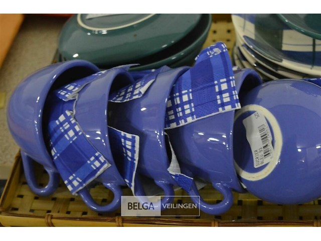 Servies - afbeelding 2 van  3