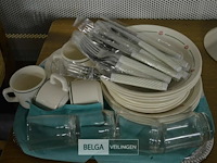 Servies - afbeelding 1 van  4