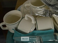 Servies - afbeelding 2 van  4