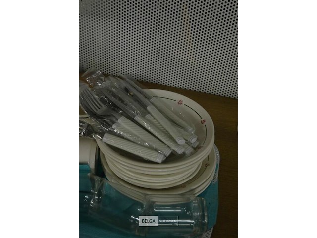 Servies - afbeelding 4 van  4