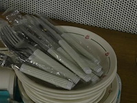 Servies - afbeelding 4 van  4