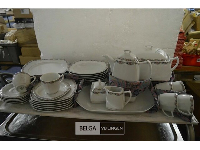 Servies - afbeelding 1 van  6