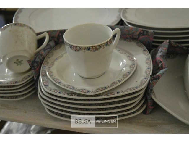 Servies - afbeelding 4 van  6