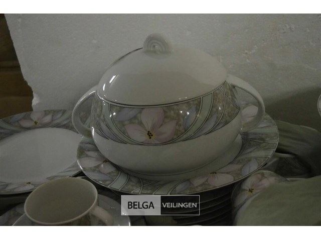 Servies - afbeelding 5 van  6