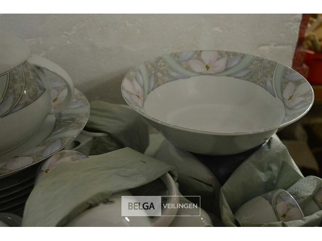 Servies - afbeelding 6 van  6