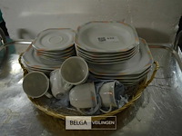 Servies - afbeelding 1 van  3