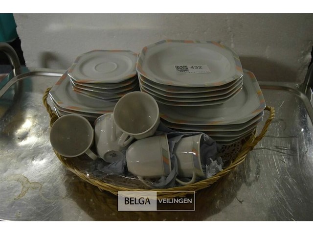 Servies - afbeelding 2 van  3