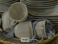 Servies - afbeelding 3 van  3