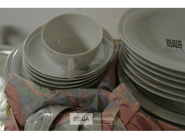 Servies - afbeelding 3 van  4