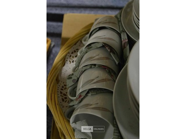 Servies - afbeelding 2 van  3