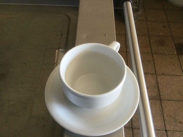 Servies - afbeelding 1 van  7