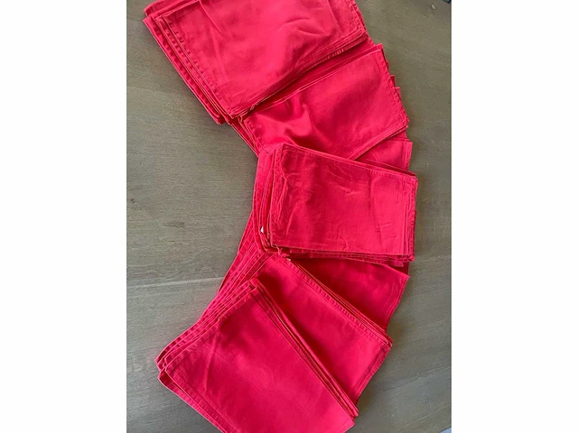 Servietten rood (70x) - afbeelding 1 van  2