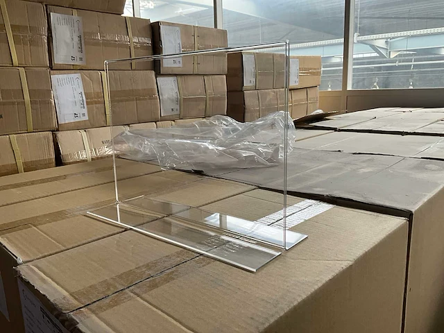 Set a4 plexi displays/frames op standaard (435x) - afbeelding 2 van  4