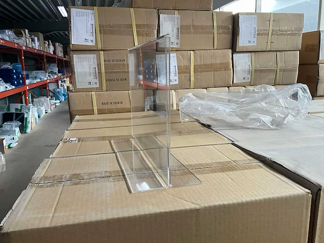 Set a4 plexi displays/frames op standaard (435x) - afbeelding 3 van  4