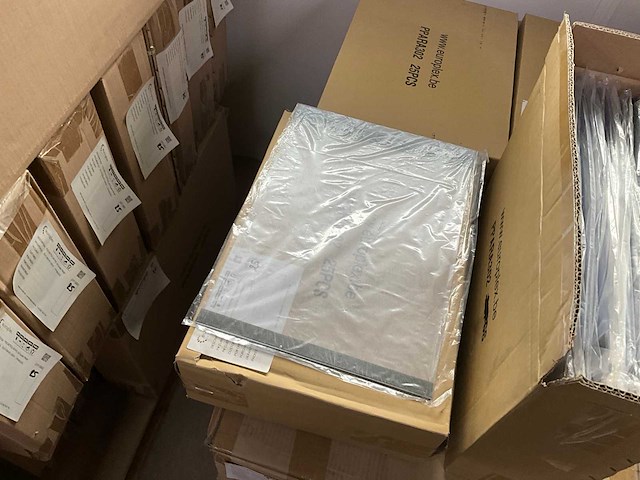 Set anti-reflecterende gelamineerde posters met a4 magneet (494x) - afbeelding 2 van  5