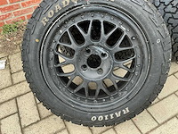 Set banden met velg autoband - afbeelding 4 van  5