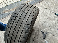 Set banden met velg autoband - afbeelding 5 van  5