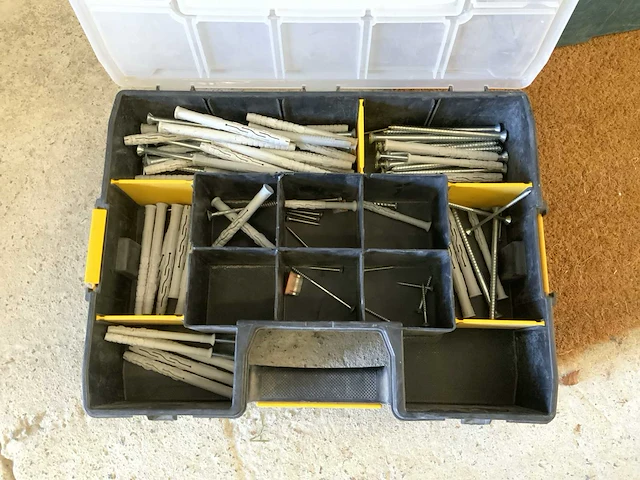 Set bevestigingsmateriaal - afbeelding 1 van  2