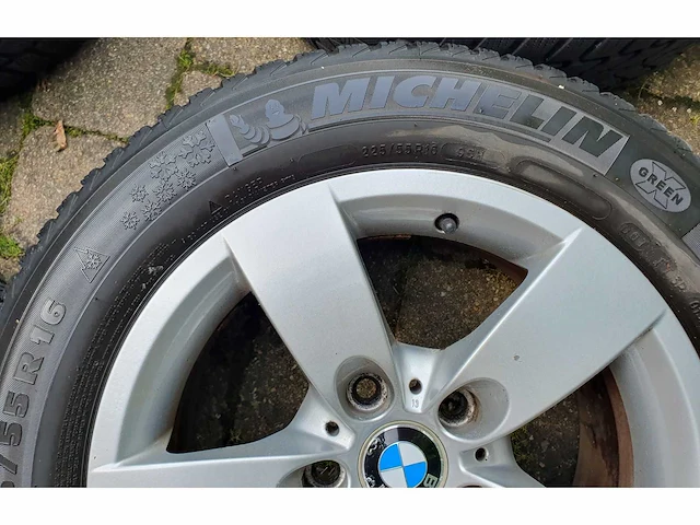 Set bmw-velgen, inclusief winterbanden - afbeelding 13 van  13