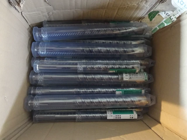 Set boren/bijtels hitachi - afbeelding 1 van  11
