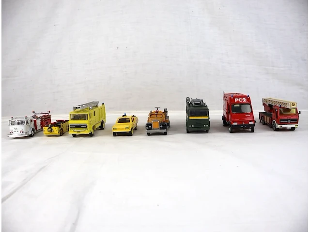 Set brandweerwagentjes (x8) - afbeelding 1 van  6