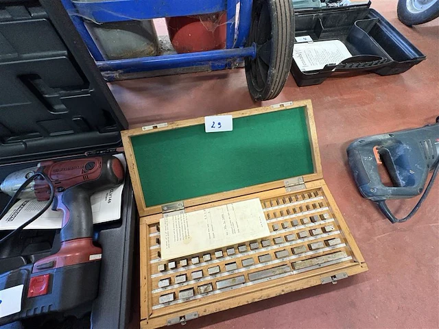 Set calibers - afbeelding 1 van  4